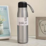 Stainless steel water bottle
